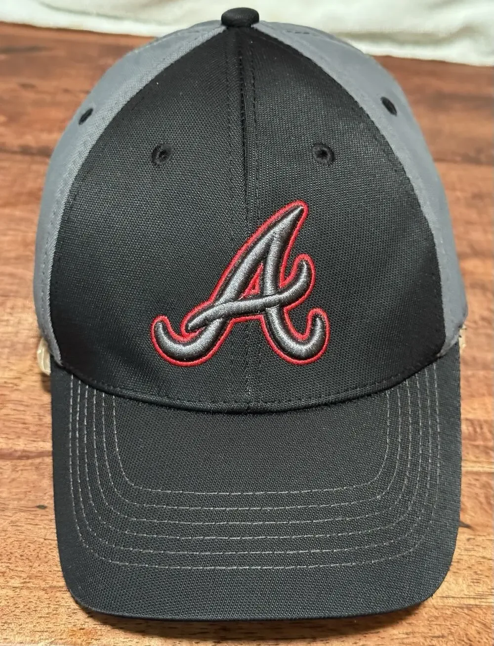 Atlanta Braves MLB Fan Favorite Black Hat Cap Adult Men's Adjustable Strapback